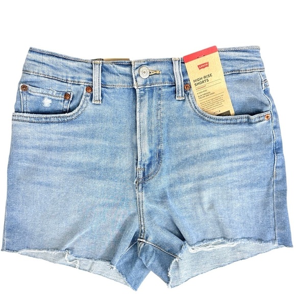 Levi’s Highrise Hypersoft Shorts in Medium Wash Size 28/6 Small - Picture 1 of 13